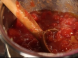 Ньоки с доматен сос, моцарела и магданозено песто 8